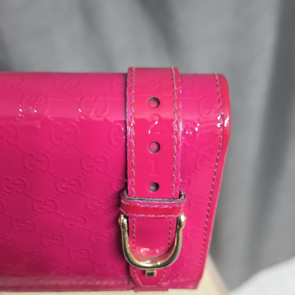 Gucci Magenta Patent Leather Wallet EUC - Picture 16 of 16